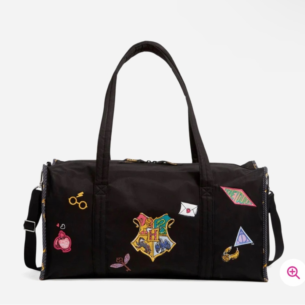 💌 Vera Bradley Harry Potter Friends at Hogwarts large travel duffle